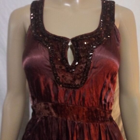 🎁NWT Vintage Temptation Gown - Picture 3 of 6